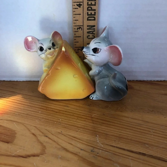 Vtg Anthropomorphic Mice Salt and  Pepper Shakers - Picture 9 of 9